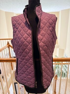 Eddie Bauer Quilted Sleeveless Vest in Mauve